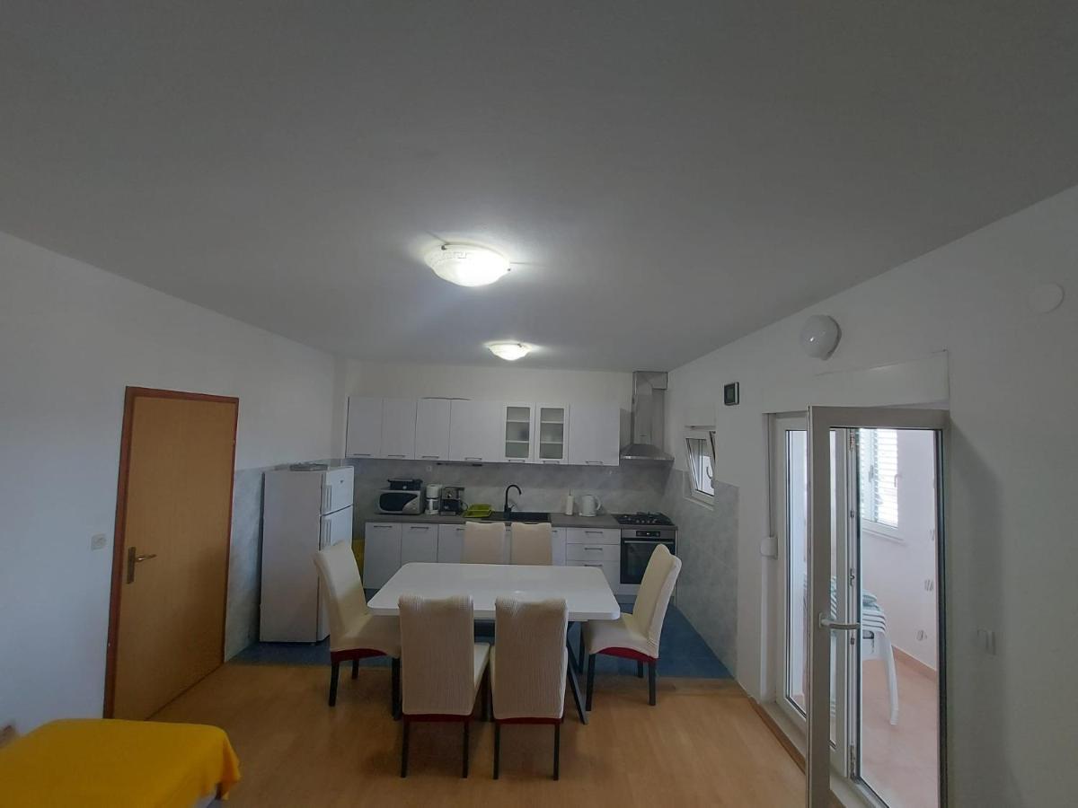Apartment Papak Trogir Exterior foto