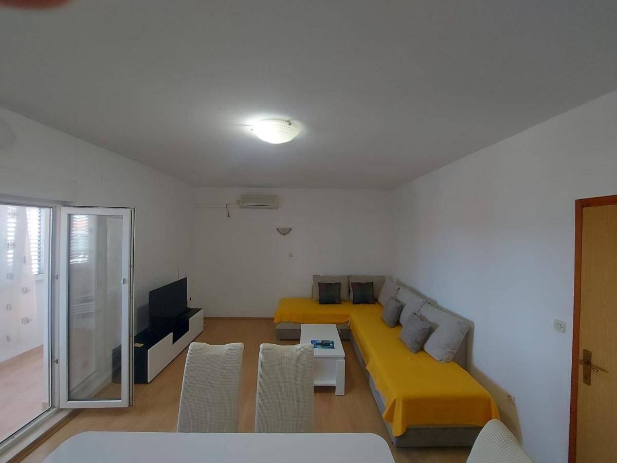 Apartment Papak Trogir Exterior foto